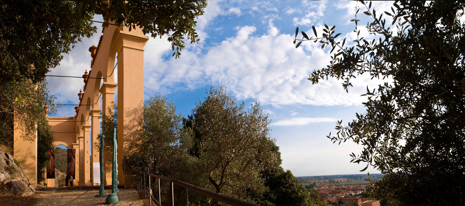 Bagni Di Pisa Palace & Thermal Spa - The Leading Hotels Of The World San Giuliano Terme Exterior photo View of the town